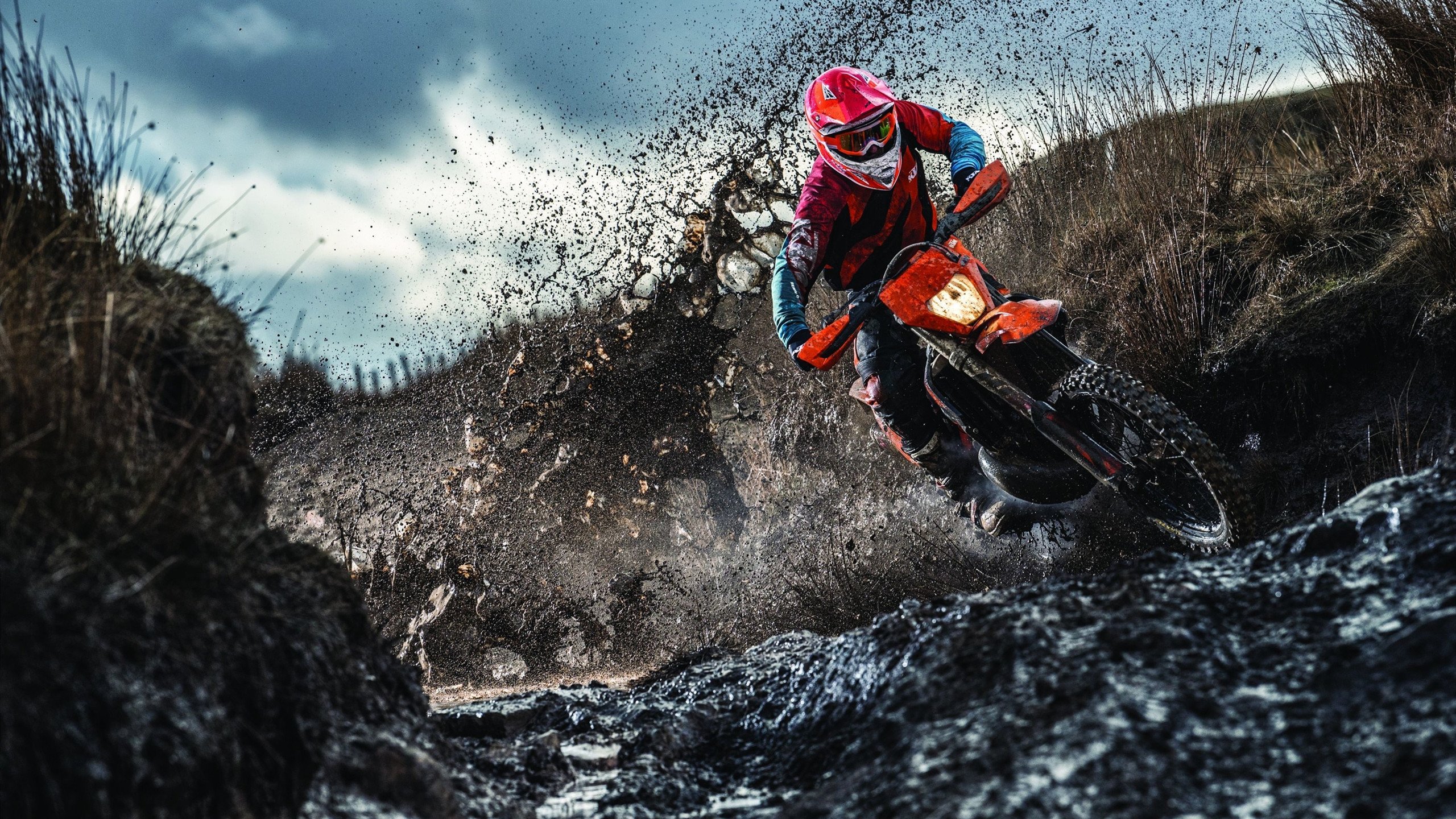 哈登投中致胜一球快船险胜，哈登投中了多少三分球