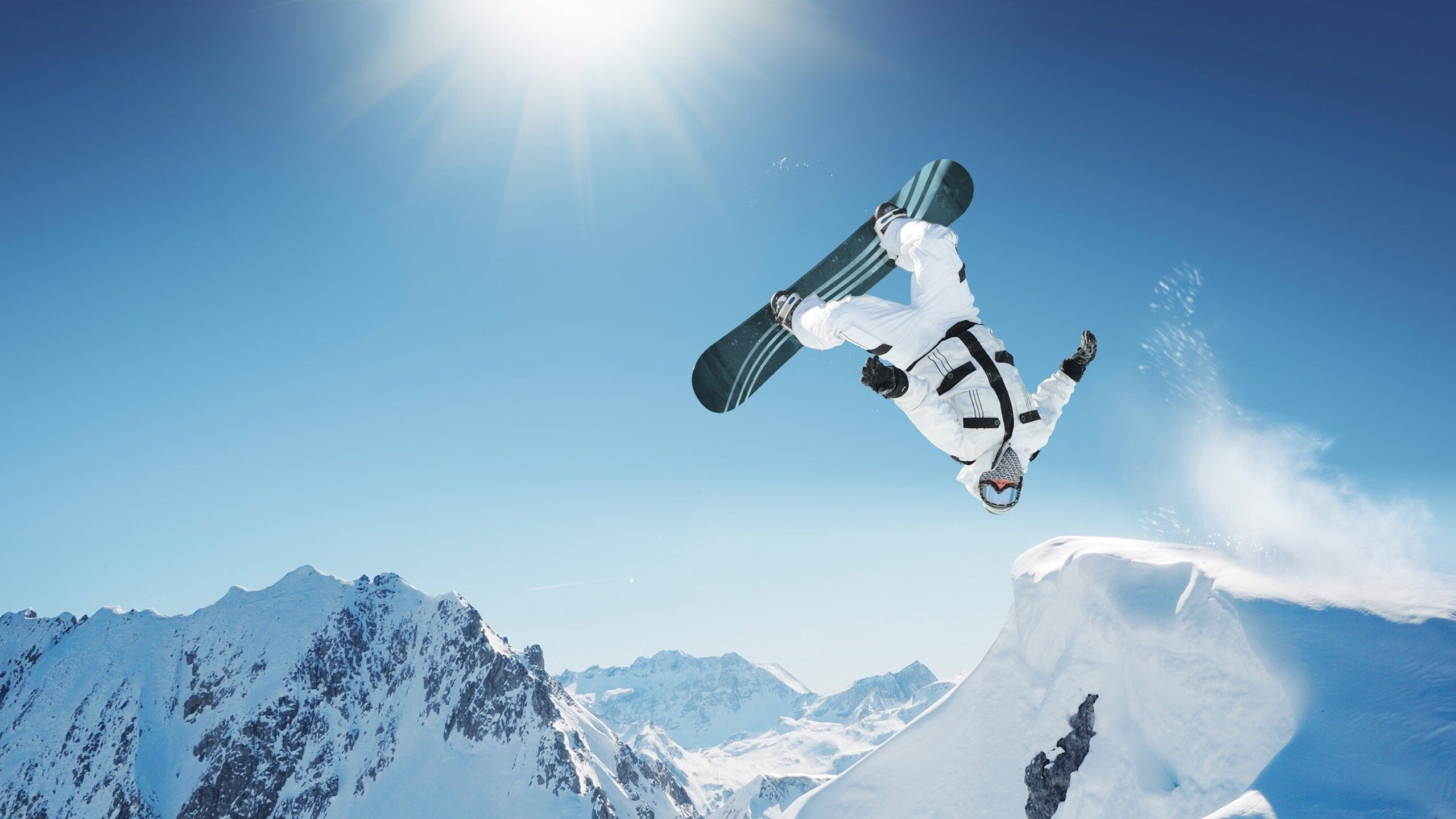 西班牙与沙特阿拉伯在AlUla签署战略合作协议，共同推动马术运动发展。